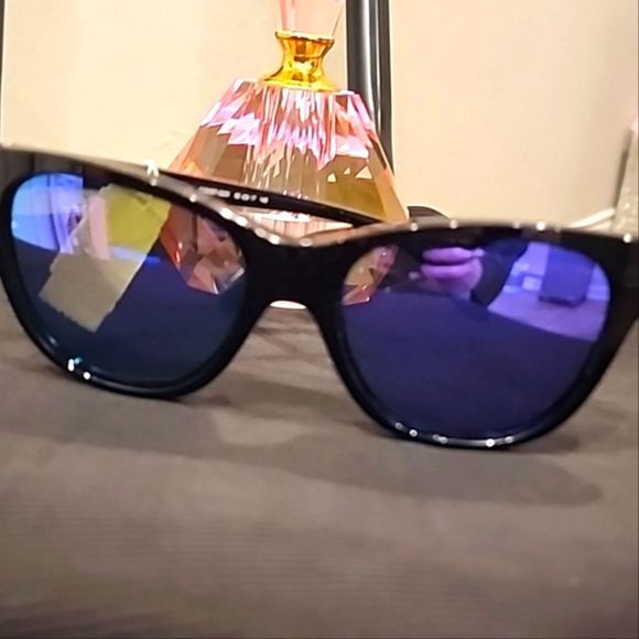 Oakley On Hold Sunglasses- Sapphire Iridium Polorized Lenses Steel Frame main image 12